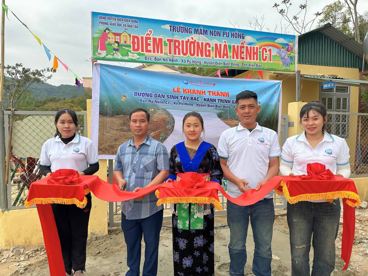 Hình ảnh biển báo cấm tượng trưng cho các hành vi bị cấm tại 555win