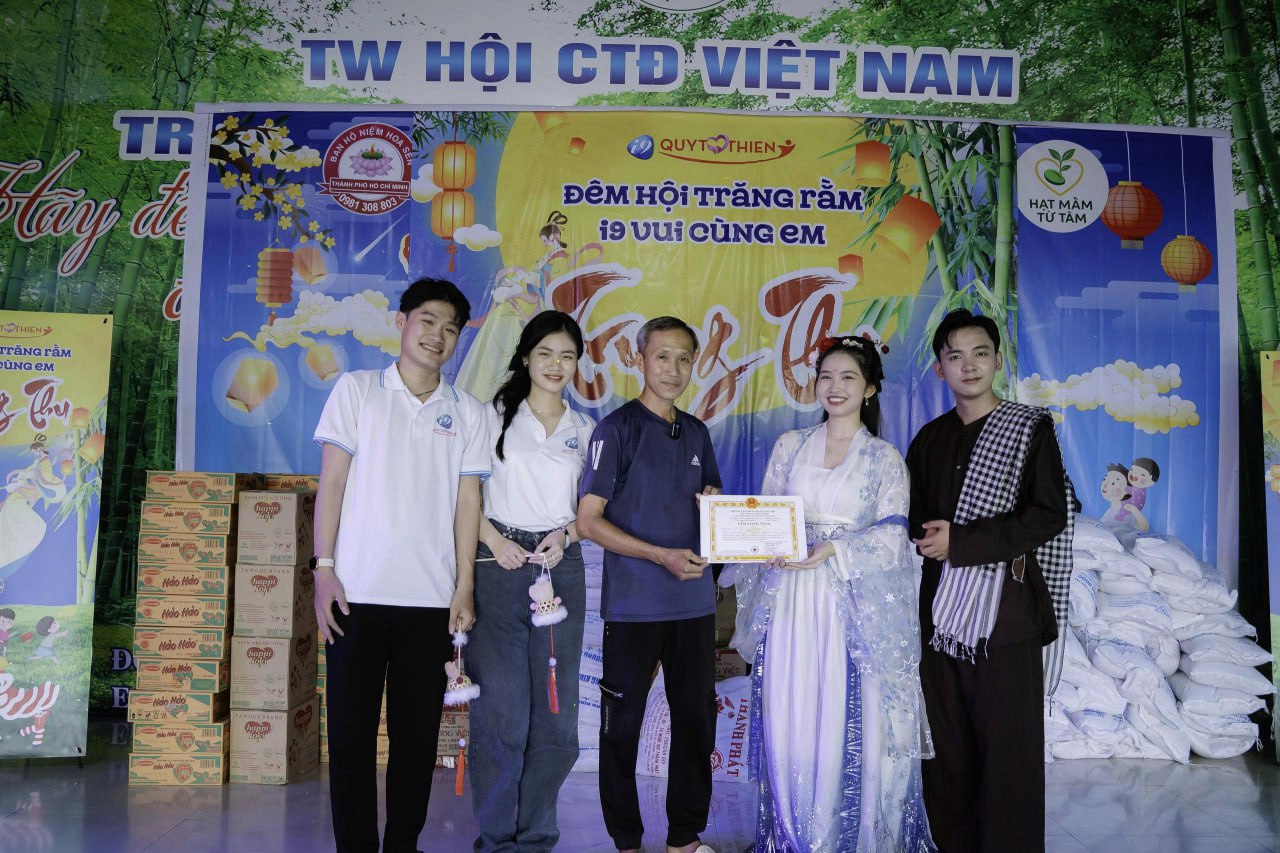 Hình ảnh tầm nhìn của 555win, hướng tới sự phát triển và mở rộng thị trường cá cược trong tương lai.