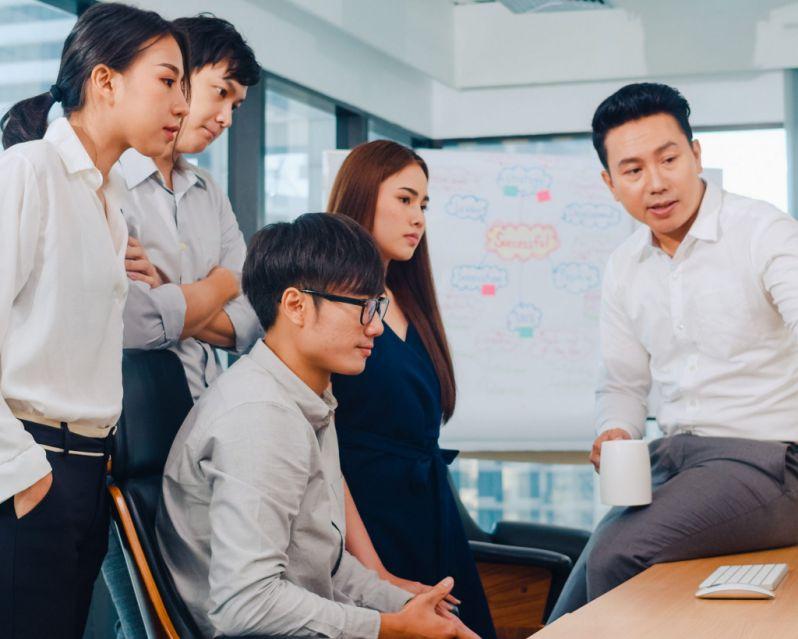 Người chơi đang sử dụng các công cụ an toàn tại 555win